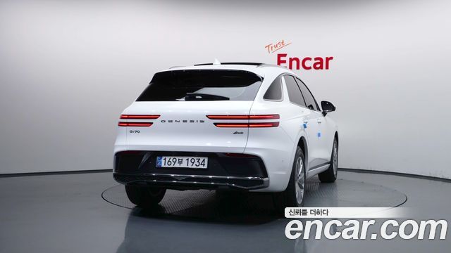Genesis GV70 2.5T Gasoline AWD — пробег 12 130 км — фото 4 из 5