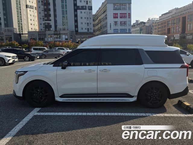 Kia Carnival HEV 9-Seater Hi-Limousine (Special vehicle) — пробег 7 375 км — фото 3 из 5