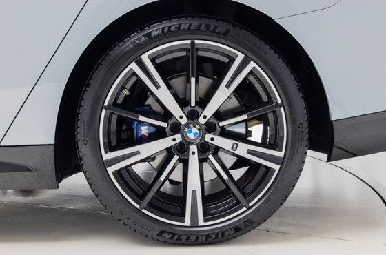 BMW 5-Series 530i xDrive M Sport — пробег 38 830 км — фото 5 из 5