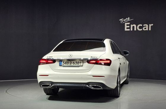 Mercedes-Benz E-Class E350 4MATIC AMG Line — пробег 56 081 км — фото 4 из 5