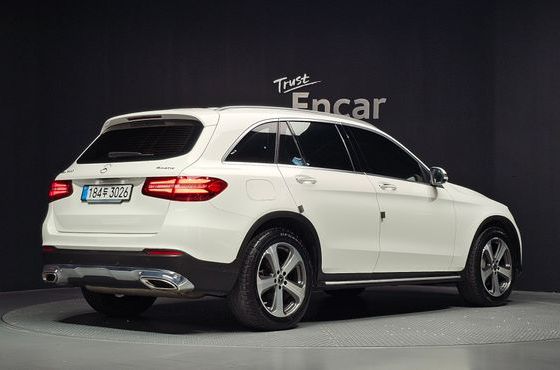 Mercedes-Benz GLC-Class GLC300 4MATIC — пробег 82 251 км — фото 2 из 5