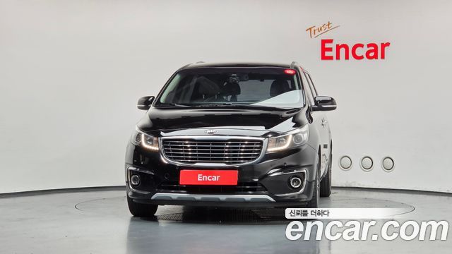 Kia Carnival 9-seater Luxury — пробег 217 832 км — фото 3 из 5