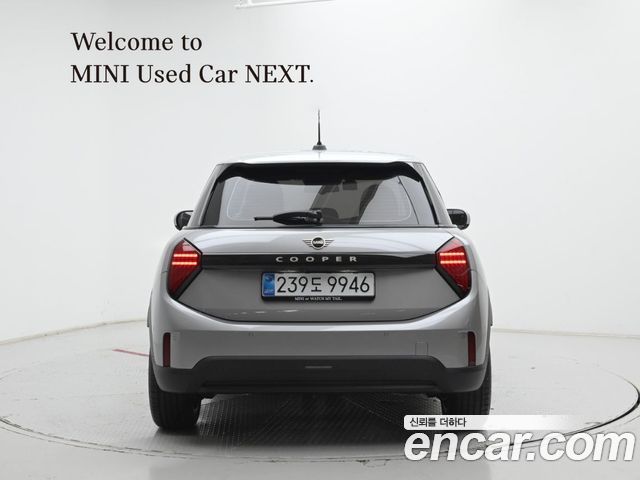 Mini Cooper 5Door Essential — пробег 34 км — фото 4 из 5