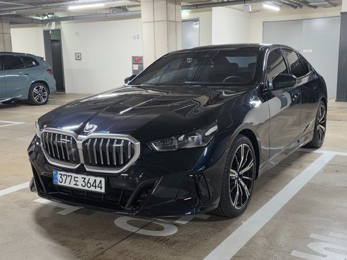 BMW 5-Series 530i xDrive M Sport — пробег 9 185 км — фото 1 из 5