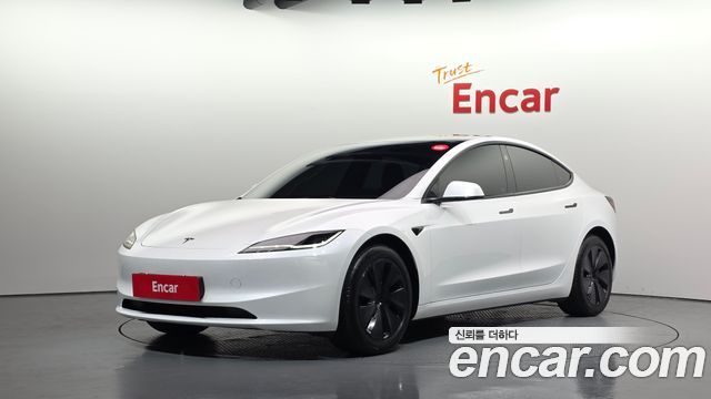 Tesla Model 3 RWD — пробег 9 907 км — фото 1 из 5