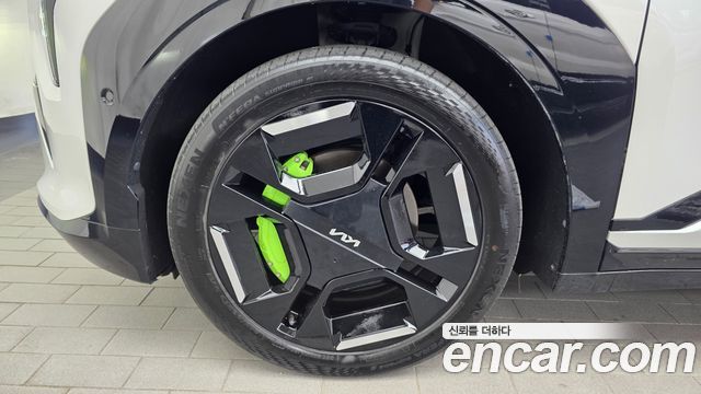 Kia EV3 Long Range 2WD GT Line — пробег 38 442 км — фото 5 из 5