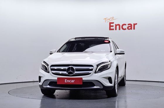 Mercedes-Benz GLA-Class GLA200 CDI 4MATIC — пробег 53 291 км — фото 3 из 5