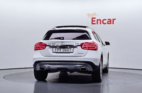 Mercedes-Benz GLA-Class GLA200 CDI 4MATIC — пробег 53 291 км — фото 4 из 5