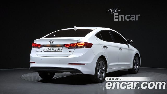 Hyundai AVANTE 1.6 GDI Modern special — пробег 39 674 км — фото 2 из 5