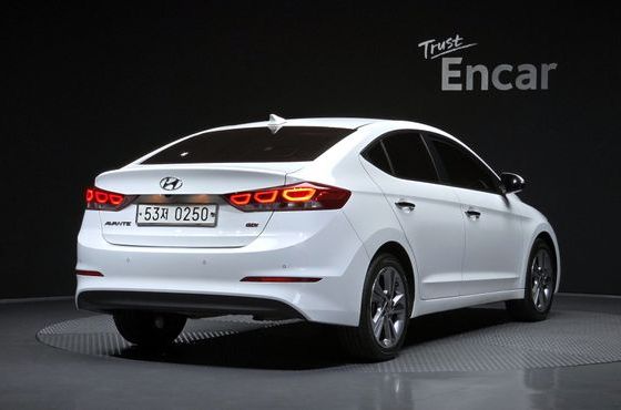 Hyundai AVANTE 1.6 GDI Modern special — пробег 39 674 км — фото 2 из 5