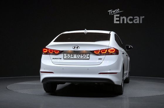 Hyundai AVANTE 1.6 GDI Modern special — пробег 39 674 км — фото 4 из 5